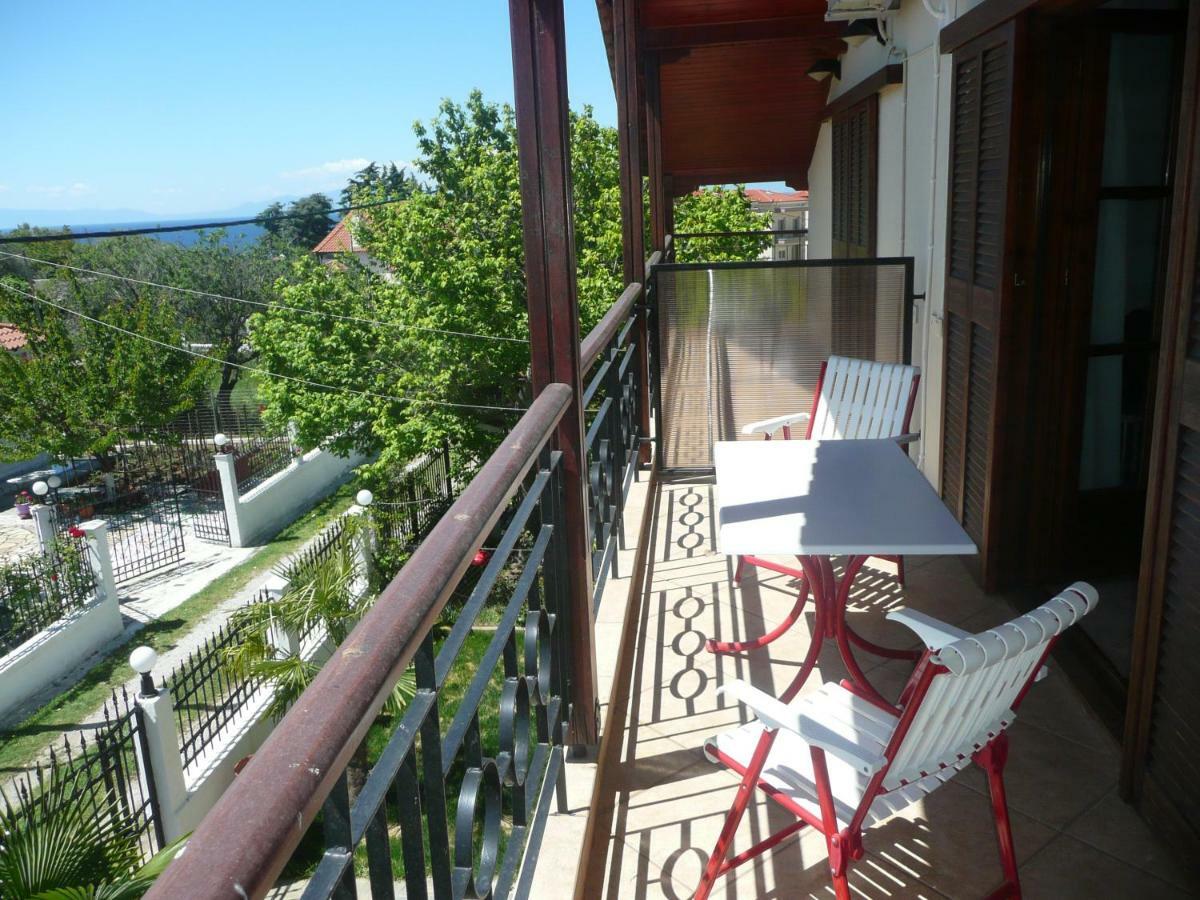 Kallilkratia Holiday Flat 2 Nea Kallikrateia Exterior photo