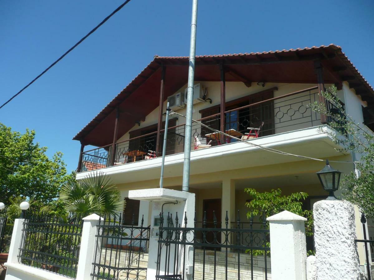 Kallilkratia Holiday Flat 2 Nea Kallikrateia Exterior photo
